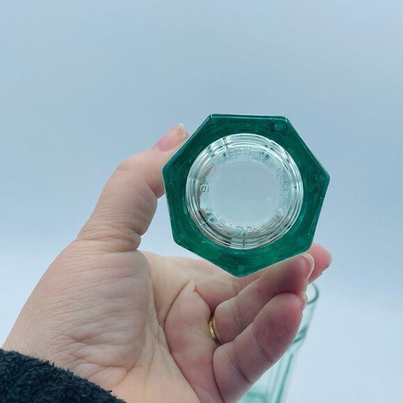 PAir of Green Glass LIBBEY 4.6" Heptagon Base Juice Glasses - Picture 6 of 8